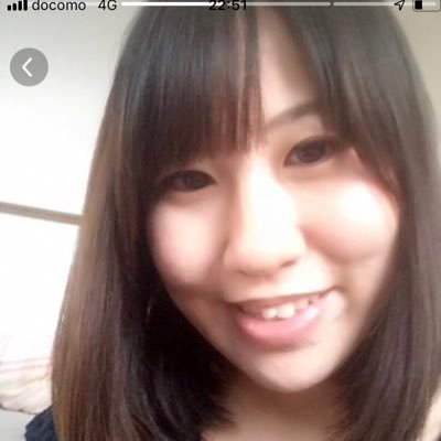 maishi1215's profile picture. 若年性パーキンソン病になり10年😱現在は副作用酷すぎて服用していない（主治医も承知）タイミングによって手の震えが酷くスマホ触れません！ミラペックスで増えた体重、脂肪元の体型に戻す努力してます💪半寝たきり→外出先では車いす、家の中歩ける🫶改善できるよう色々やる！