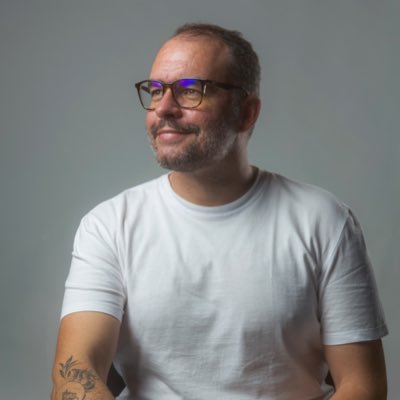 carlosmaca7's profile picture. Publicitário, pai, diretor de cena. Um cara de bem com a vida, que ama sua família e amigos. Pisciano dos bons, adoro trocar experiências.