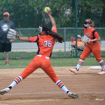 St. Charles East HS 2024  Varsity Softball | New Lenox Lightning 18u gold #27 | gpa - 4.7/5.0 | Rollins Commit ‘28⚓️ grace.hautzinger@gmail.com