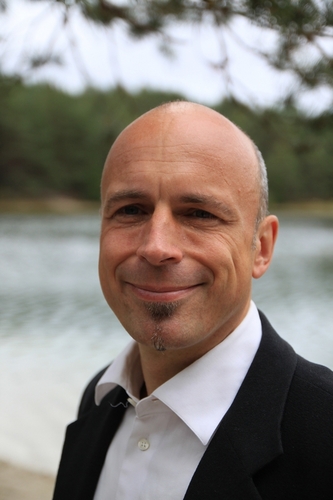 CEO of myself at Merkur Kommunikation specialised in corporate communications for B2B oriented businesses.