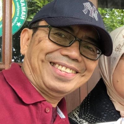 Barang siapa yang mengenal dirinya maka ia akan mengenal Tuhannya.