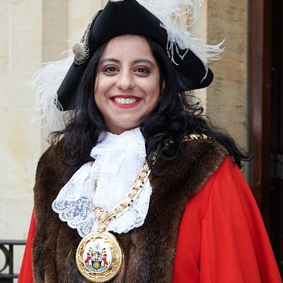 The Town Mayor is Banbury's first citizen and is elected by 22 Councillors. The Mayors term of office commences in May and lasts for one year.