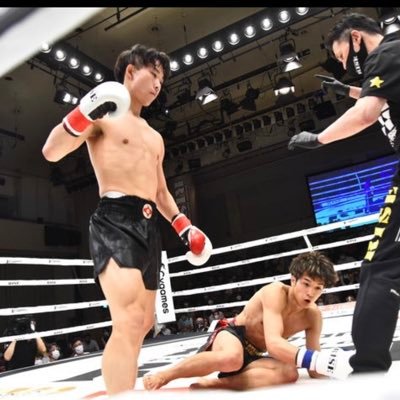 極真会館 Pro Kick boxer 5戦4勝1敗 2KO RISE fighter /第33回全日本ウエイト制大会3位/第34回全日本ウエイト制大会準優勝/第35回全日本ウエイト制大会優勝/BIGBANG/https://t.co/rzkF7QRy2x