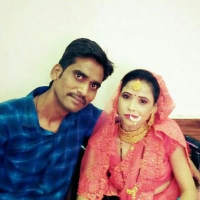 adwiteeyagore's profile picture. 🍃...हमें आता कु़छ नही है ..पर हम कर सब लेते है .....🍃