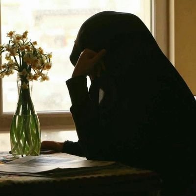 ما زنده به آنیم که آرام نگیریم /
موجیم که آسودگی ما عدم ماست🌸