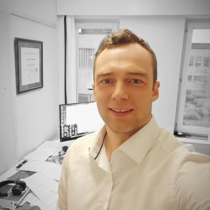 Matrix mathematician,
Associate Professor at Chalmers University of Technology,
Senior lecturer, Docent at @orebrouni