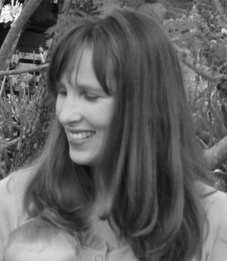 Wife to One, Daughter of Two, Sibling to Four, Momma to Eleven, Coco to Many and paradoxally Wholly Hiz.
