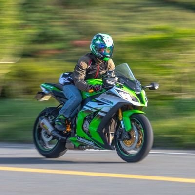 バイク中心の趣味その他
趣味:アニメ、ゲーム、バイク、キャンプ
、釣り
バイク
ZX-10R 2015年式
車
フィットハイブリッド(2011)
バイクや車でツーリングや美味しい物食べに行ったりするのが好きな人
フォロー及びツーリングのお誘い待ってます