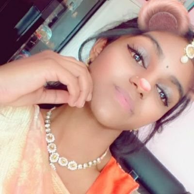 tharsa01's profile picture. Blue lover💎 | Time waits for no one🌬