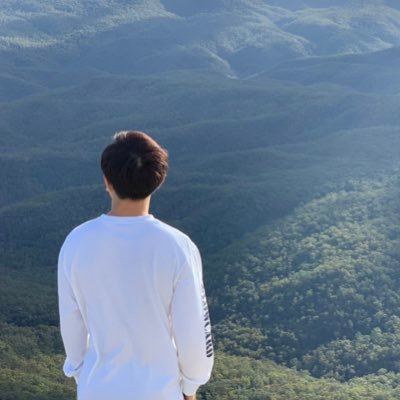 junshu54379433's profile picture. 大学生のプログラミング学習の記録🤑🤑🤑 / 10月からエンジニア / iOSアプリの開発がメイン