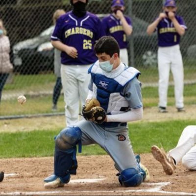 Douglas, MA || Douglas High School ‘22 || Umass Lowell ‘26|| C/OF⚾️ || 🏀