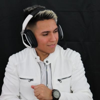 CEO fundador de @EliteWar_Club 🌟 Streamer and host Caster 🎙- WildRift | CR | FIFA⚽ ▪ Bussines 💼🖋roysito.dle@gmail.com  ▪