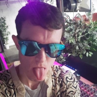 Here to post music thoughts, funny things I find, stoner ideas, and random stuff.