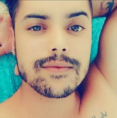 Minha vida é como livro entre e divirta-se! Sou De Floripa amizades da ilha são bem vindas no DM.😜