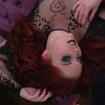 satherie's profile picture. 