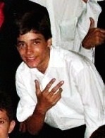 Tenho 15  anos,estudante do 2ºano,virgiano,gosto de música,cinema,amigos,futsal,viajar,ser um DeMolay.Engenharia Petroquímica(yn)