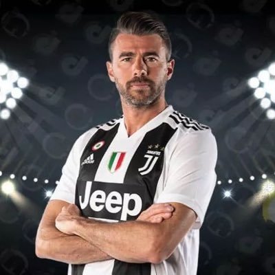 aletie93's profile picture. 