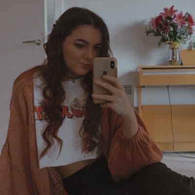 SimoneOlivia Profile Picture