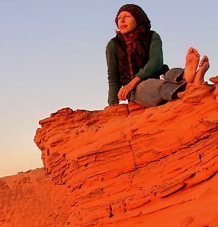 Travel writer. Guidebook Author @lonelyplanet. Obsessed by deserts, mountains & finding the perfect hummus.
Now on Bluesky too: @jessofarabia.bsky.social