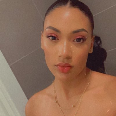 RenataDias08's profile picture. life is like a Big merry-go-round, u're up and then down.!