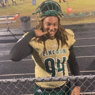 C/O 2022 | DL | DT | 215 lbs | 6’0 | #94 | Lincoln High School 💚💛 |