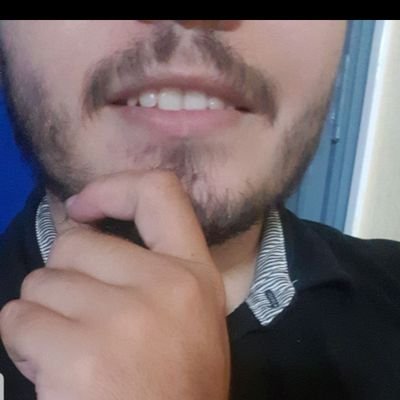 chico 23 años respetuoso serio abierto a nuevas experiencias