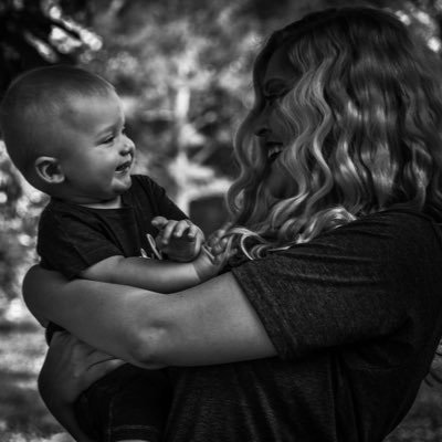 Dog mom, Mommy to Axel Red Seal, Police wife💙🖤