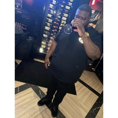 📍•Houston, Tx 🎫•Creative & Nightlife Connoisseur 🍴•Co-Creator of @theelitepalatehtx 🍽•Co-Creator of @brunchaholicsanonymous_htx