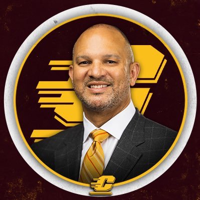 Official Twitter Account of Head Men’s Basketball Coach at Central Michigan University. #FIREUPCHIPS🔥