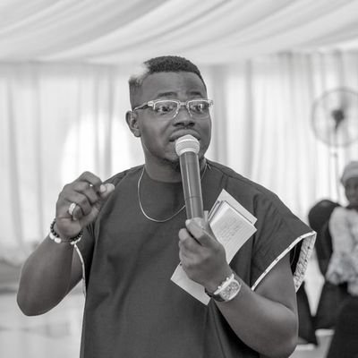 Master of Ceremonies
King Host of Karaoke (everywhere)
Fashion lover and creative
Content developer
Funny and loving.
+2348137050059
mc2talkreal@gmail.com