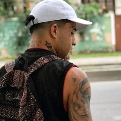• RJ,021 🏖 • Flamenguista ⚫️🔴 • Barbeiro/Músico ✂️🎵 “Deus acima de tudo e de todos”🙏🏻