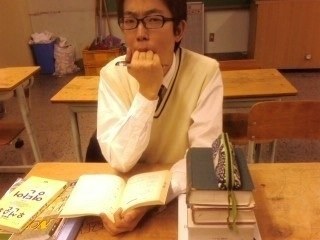 readymadeboy's profile picture. 서푼짜리 직장인.