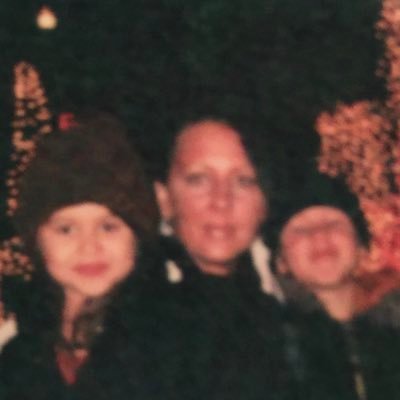 lisavallejo9's profile picture. 