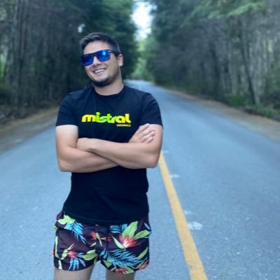 EsmorisSantiago's profile picture. Estudiante de ing.Sistemas y Scrum Master. Interesado en economía, negocios y finanzas. CoFundador y COO de WESPEAK