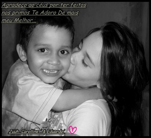 a pessoa perfeita mais cheia de defeitos até por que ninguém é pefeito mais perfeita digo por que sei brigar se sorrir se chorar e assima de tudo sei AMAR ♥