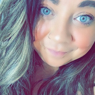 ShannonSimich's profile picture. 