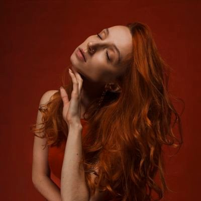 Nastya_Gagarina's profile picture. Птиця-помічниця