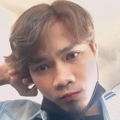 izwanWAR's profile picture. 