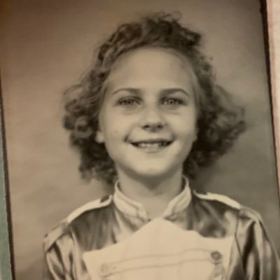 no_frowns's profile picture. makes grilled cheese for you the best