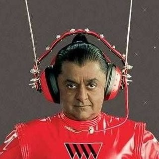 Estudiatico e informante. Un 4 sin proyeccion, un enganche sin gambeta. Un oompa loompa de la vida