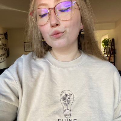 martinsenjess's profile picture. modern day banshee. currently playing a spunky english teacher on television.