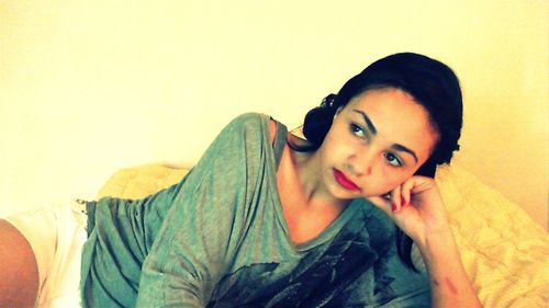 My name is Jazlynn. I am a singer and a songwriter. I am currently working on my new album!!! Follow me:)
-Jazzy