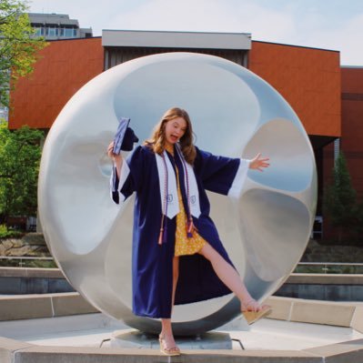 laurenodell20's profile picture. i squint at the sun because it is bright, i also squint at people because they are not.