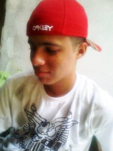 As vezes sinto que você vai voltar pra mim
Sou eu quem vai fazer você feliz...
Mineirim uai
