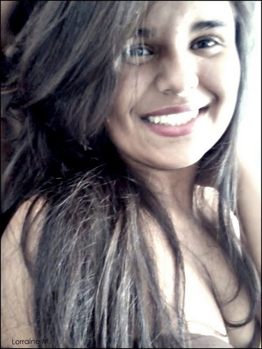 Sabe as pequenas coisas?  Pequenos gestos?  Pequenas palavras?  Olhares?  Sorrisos?  Então, me conquistam.