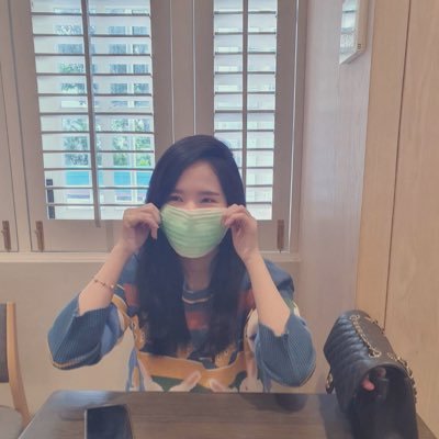 Petiteaomp's profile picture. 