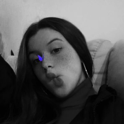 Lara._.santos._ //instagram
🖤🥀