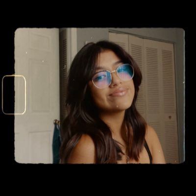 paulinaax21's profile picture. 