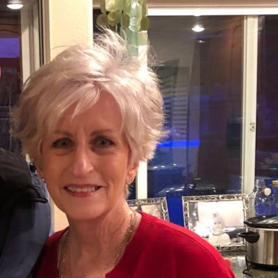 Christian, Conservative, Deplorable Gramma, MAGA🇺🇸, #covfefe😍