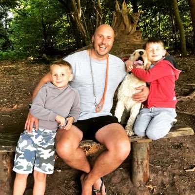 LePuill's profile picture. Saving for a hair transplant. lufc fan.